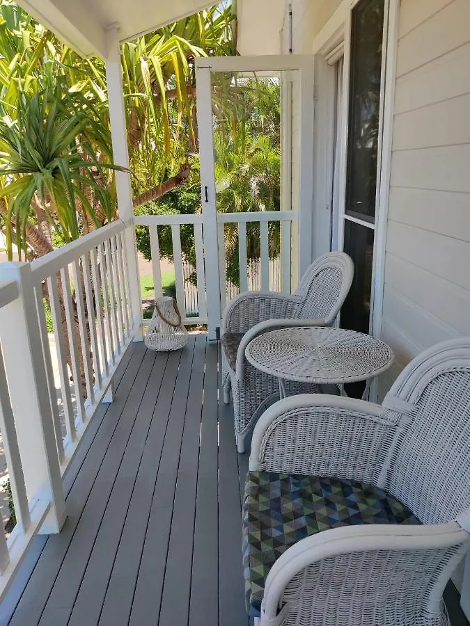 Eugarie Seaside Guesthouse Marcoola Apartment